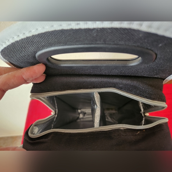 Insulated Wine Tote Carrier - Picture 3 of 9